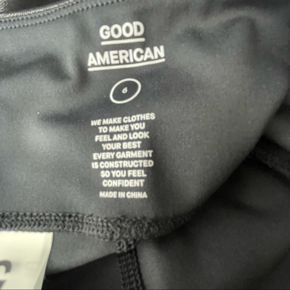 GOOD AMERICAN NWT BONDED MESH CURVE LEGGINGS METAL - Picture 6 of 7